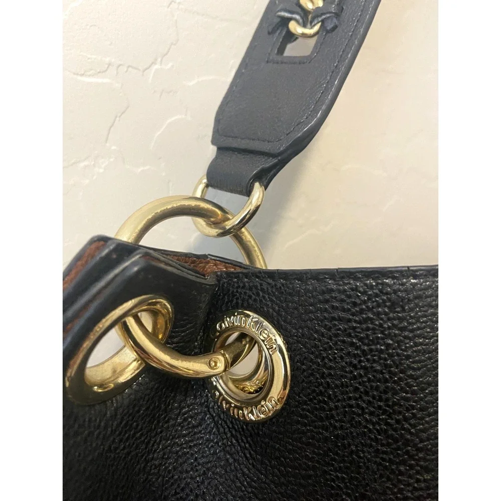 Calvin Klein Women's Reversible Hobo Shoulder Handbag Black Brown Faux Leather